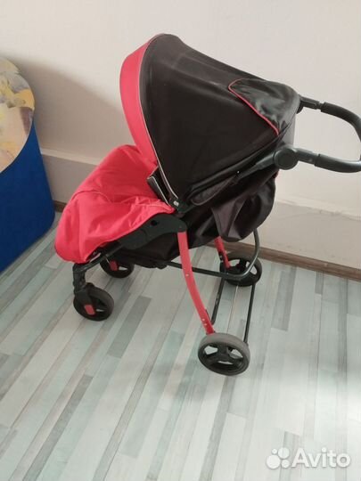 Коляска прогулочная