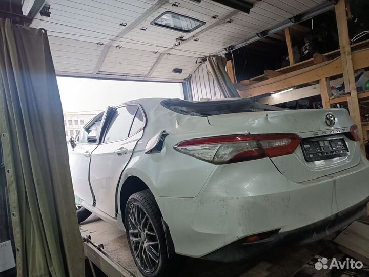 В разборе Toyota Camry XV70 2.5 АКПП 2019 год