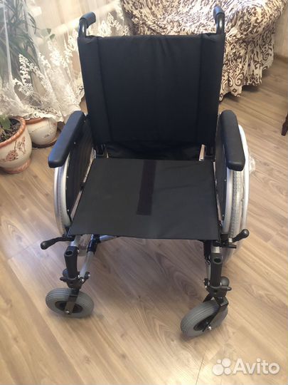 Инвалидная коляска новая
