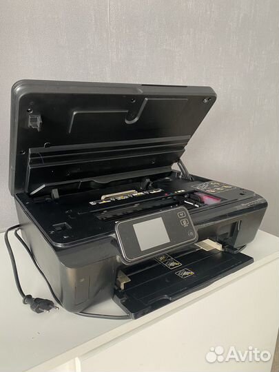 Мфу HP deskjet Advantage 5525