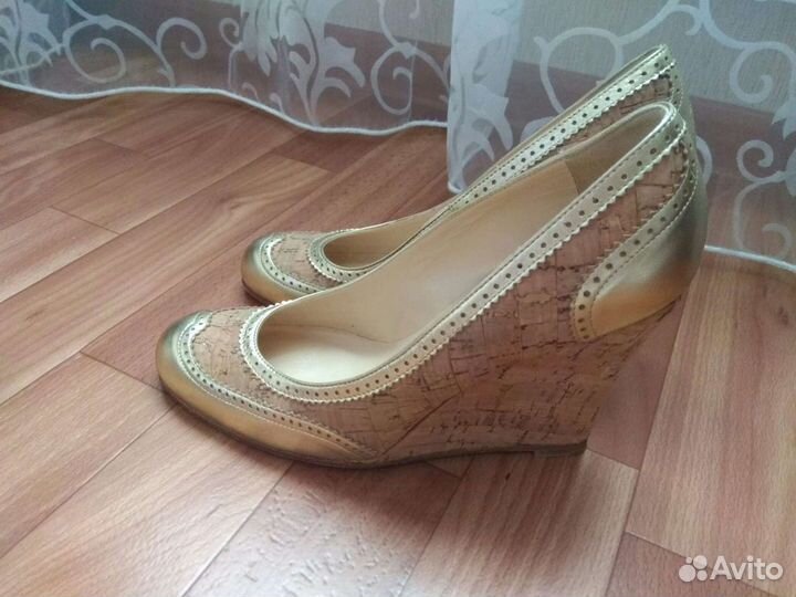 Женские туфли Christian Louboutin оригинал 38р-р