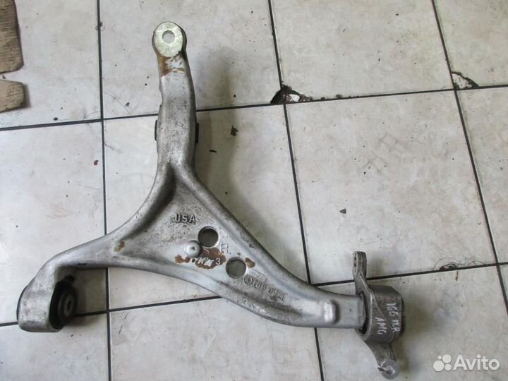 Рычаг передний нижний правый w166 ML-class 157