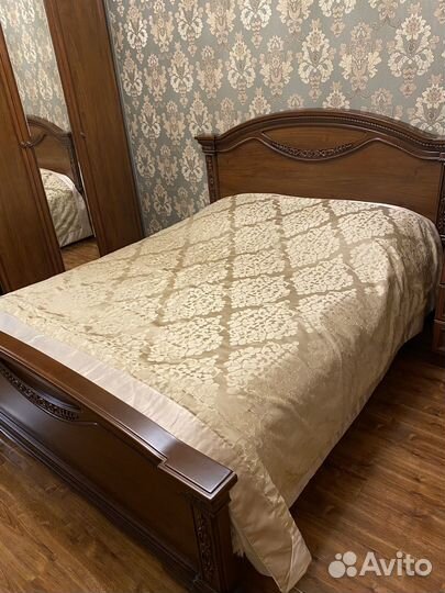 Спальный гарнитур