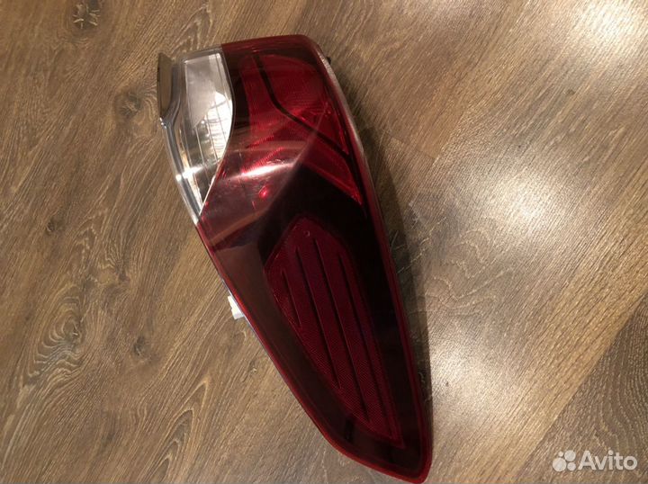 Фара задняя правая в крыло Hyundai 7 поколения