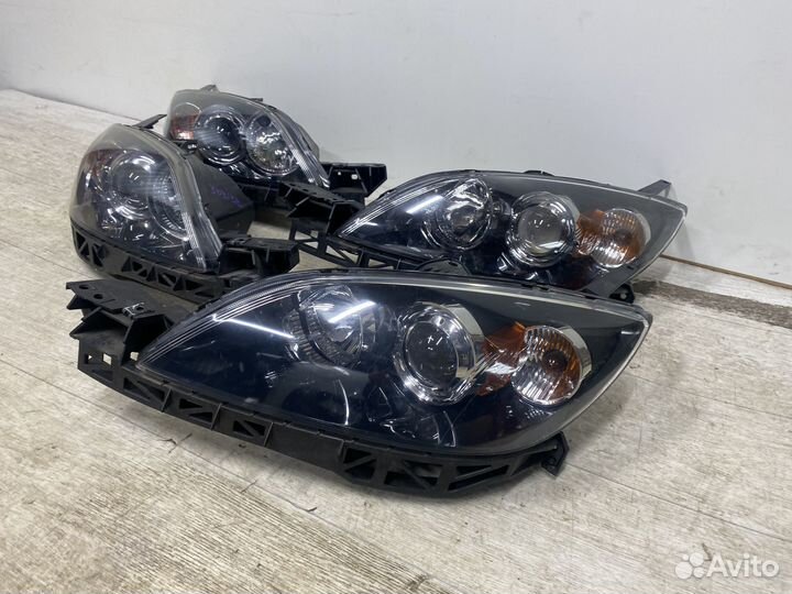 Фара Mazda 3 BK хэтчбек