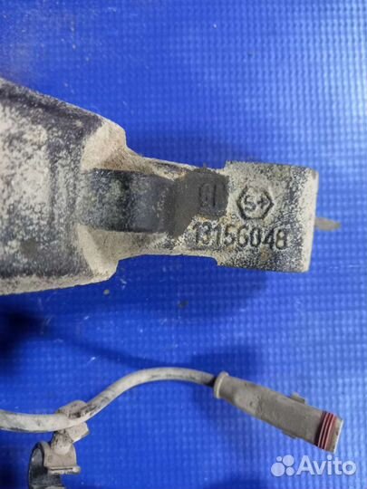 Поворотный кулак левый opel astra h