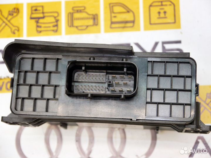 Блок управления бортовой сети Ауди A8D3