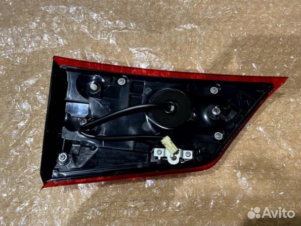 Фара задняя в крышку Mitsubishi Outlander 3