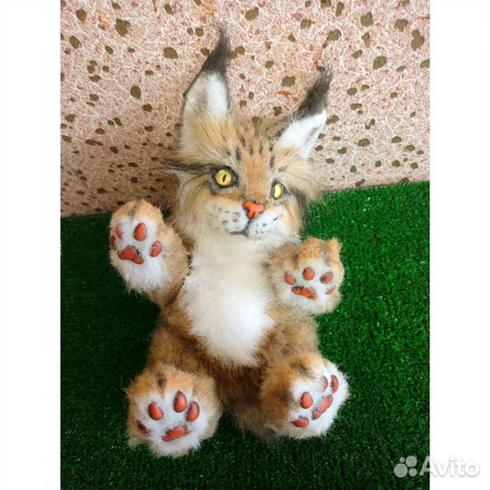 Игрушка ручной работы рысëнок