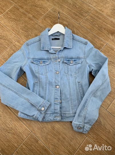 Джинсовая куртка для девочки