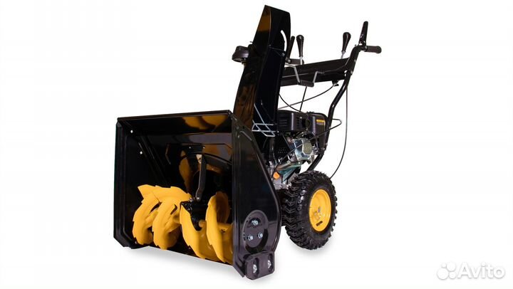 Снегоуборщик бензиновый Champion ST 661