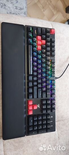 Игровая механическая клавиатура