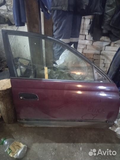 Запчасти на Тойота карина е