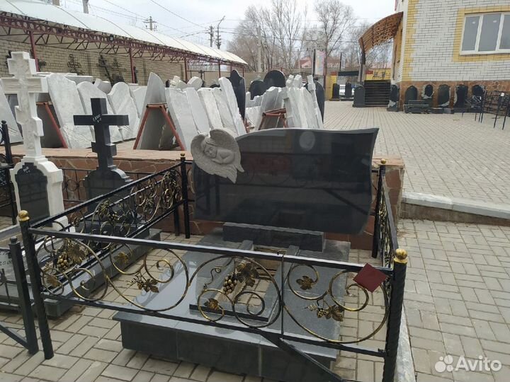 Изготовление ритуальных оград