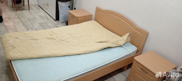 Спальный гарнитур