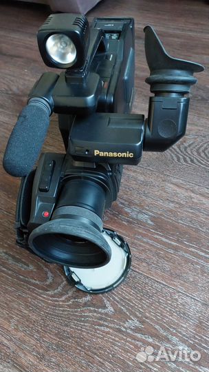 Видеокамера panasonic M3000
