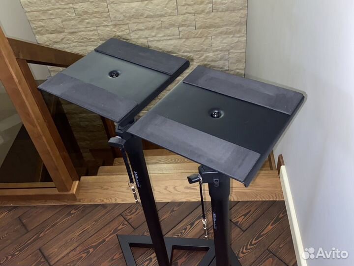 Стойки для студийных мониторов Millenium BS500