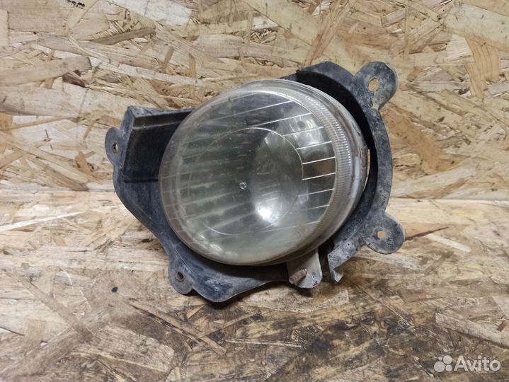 Фара противотуманная левая Kia Cerato 1