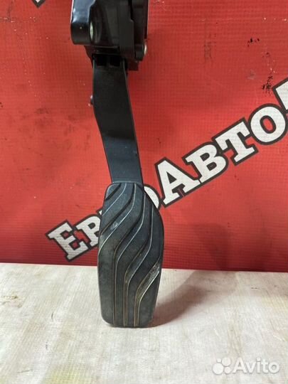 Педаль газа Nissan X-Trail T32 2.0 MR20 2018