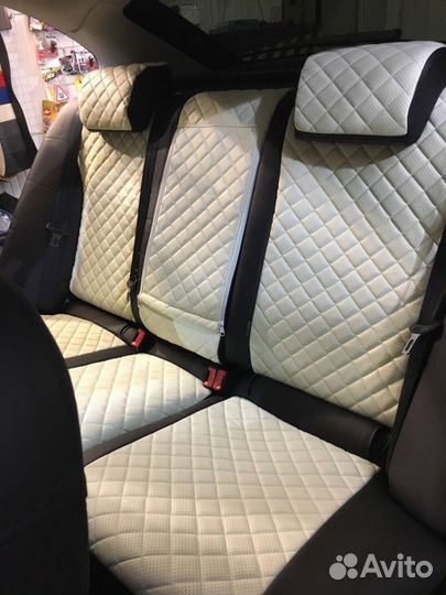 Чехлы автопилот ромб чер+бел Skoda Octavia A5