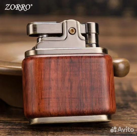 Зажигалка бензиновая