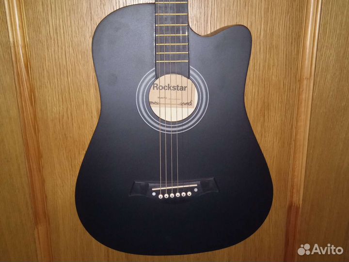 Акустическая гитара бу