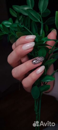 Наращивание ногтей