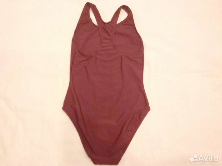 Купальник и шапочка для плавания