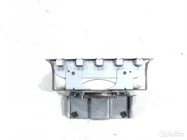 Подушка безопасности пассажира Mitsubishi