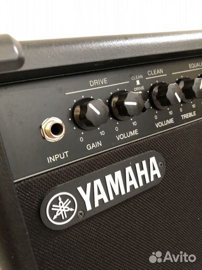 Гитарный комбоусилитель Yamaha GA 15II