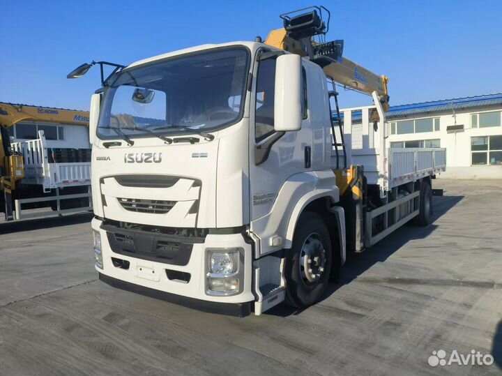 Бортовой грузовик Isuzu Forward (F-Series) с КМУ XCMG, 2024