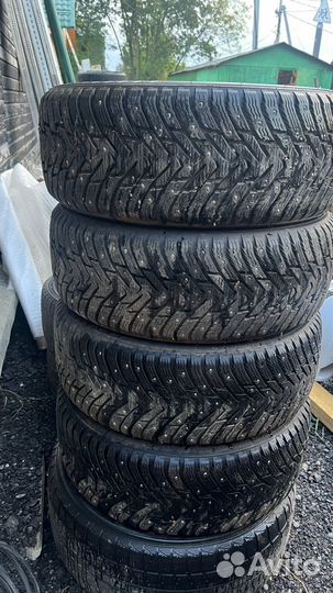 Nokian Tyres Hakkapeliitta 8 225/55 R17