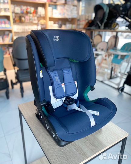 Автокресло britax romer advansafix M i size