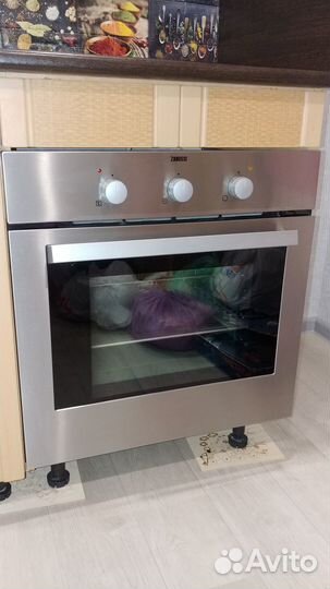 Электрический духовой шкаф Zanussi ZOB 360 X