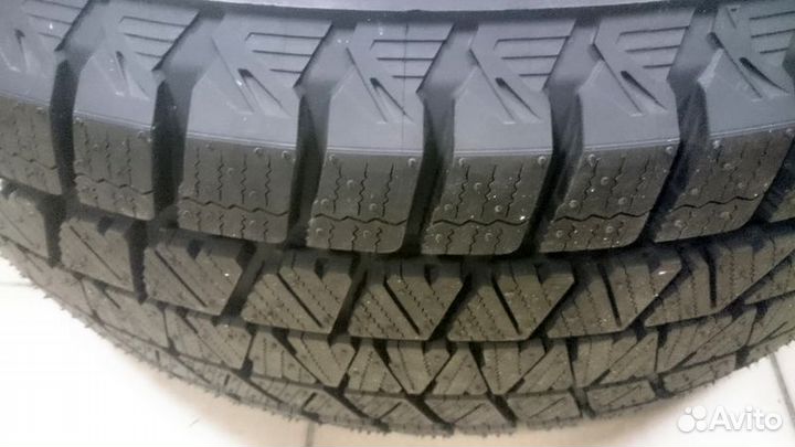 Bridgestone Blizzak DM-V3 255/50 R19 107T