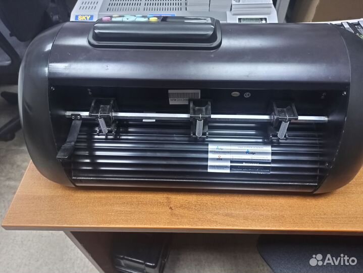 Режущий плоттер Vicsign vs330