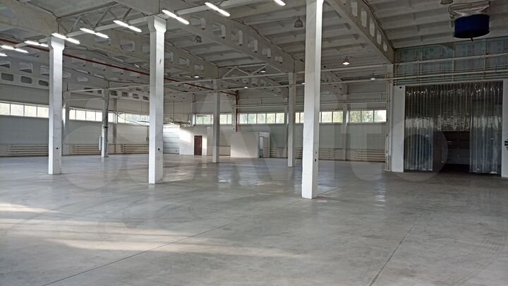 Склад, 1300 м²