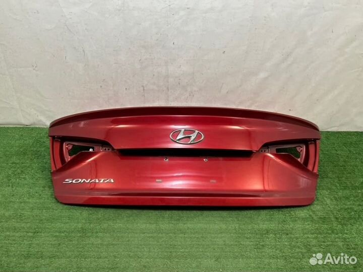 Крышка багажника Hyundai Sonata 7 LF