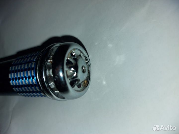 Ионизатор для чистки воздуха салона авто