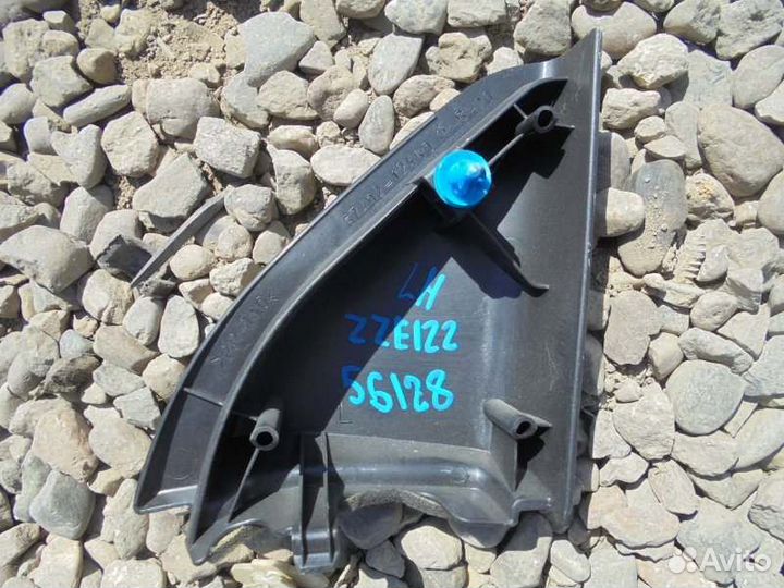 Уголок двери левый Toyota Corolla Fielder ZZE122