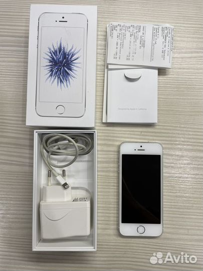 Apple iPhone SE 2016, 128 гб, белый