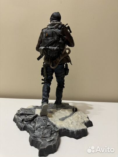 Фигурка Tom Clancy’s: The Division SHD Agent