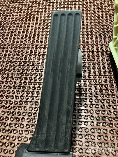 Педаль газа F15 F16 G01 G05 G30 педаль тормоза