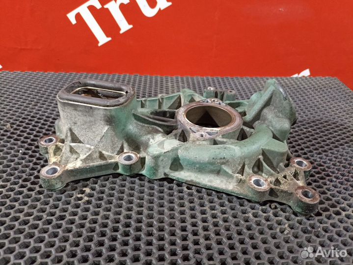 Корпус водяного насоса Volvo FH