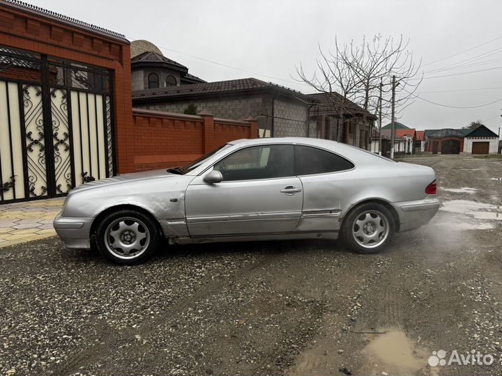 Мерседес clk W208