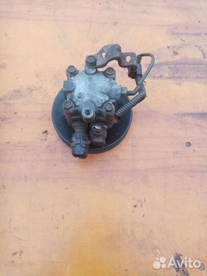 Насос гидравлика Mitsubishi Galant 2.4