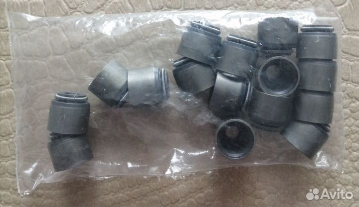 Сальники клапанов Mitsubishi Lancer