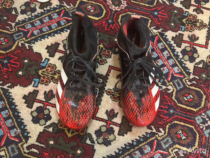 Футбольный буцы