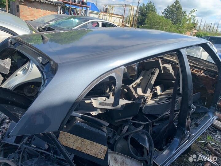 Крыша без люка Skoda Fabia 2 универсал BXW 2009