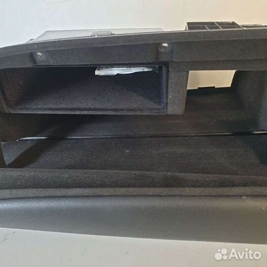 Бардачок 9197573 BMW 6 F06/F12/F13 3.5 Бензин